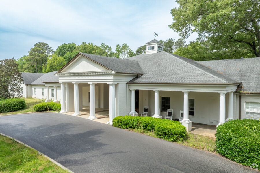 The Pines at Birmingham Exterior Photo. Independent Living in Birmingham.